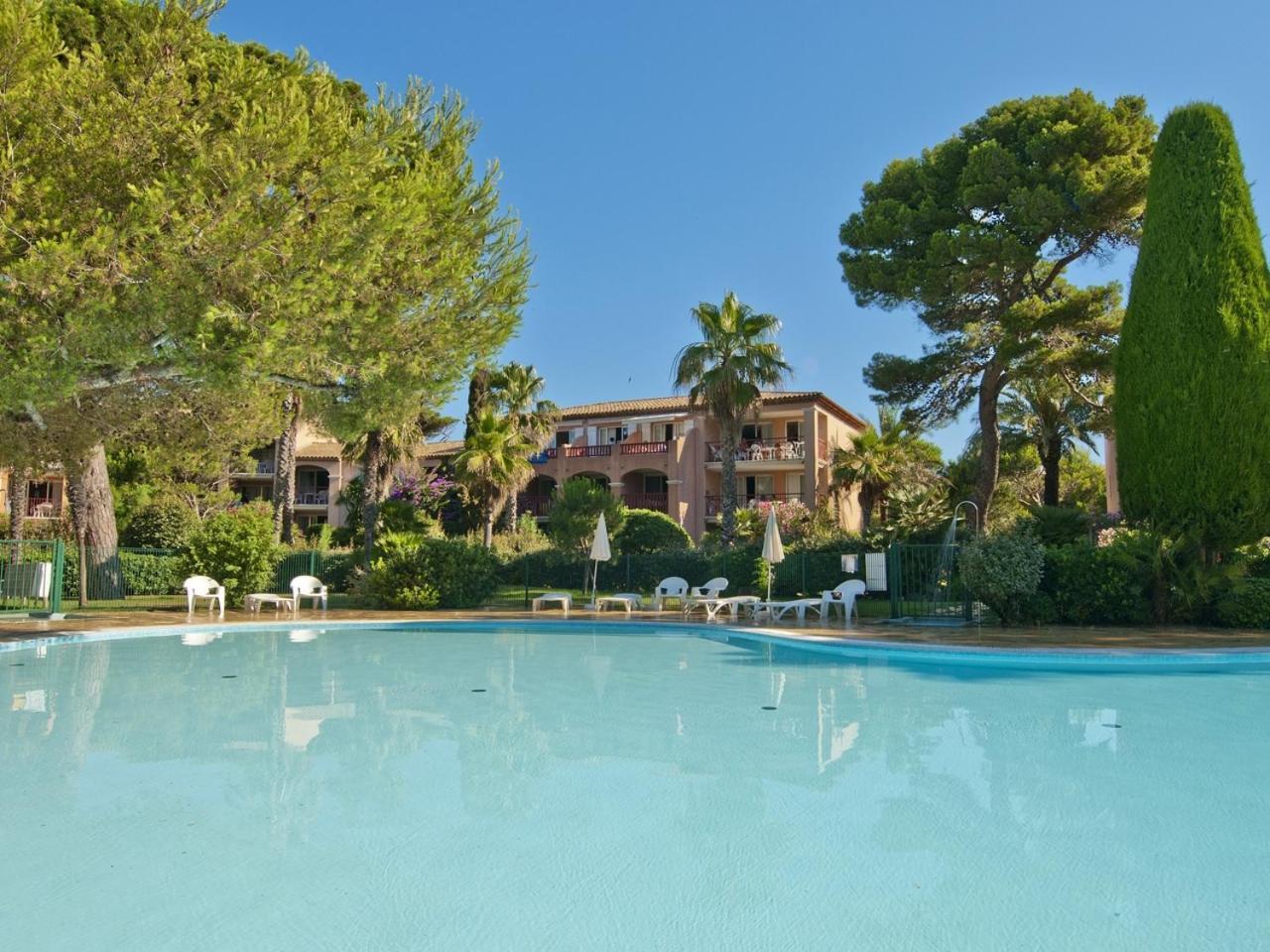 Residence La Pinede - Maeva Home Hyeres Exterior photo